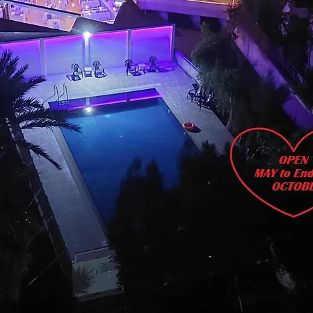 Lazuli & Pool 501 * Λάρνακα