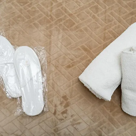 Lazuli & Pool 501 شقة