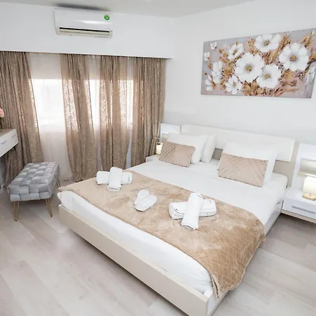 Lazuli & Pool 501 Apartmán Larnaca