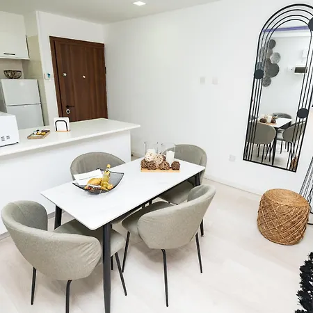 Lazuli & Pool 501 Apartmán *