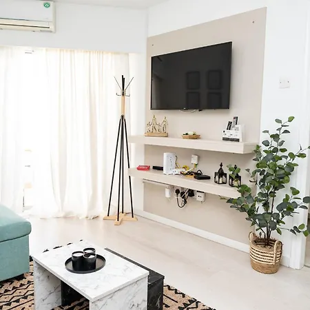 Lazuli & Pool 501 Apartment *