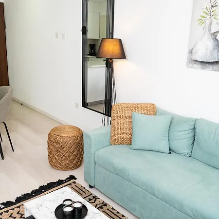 Lazuli & Pool 501 Larnaca